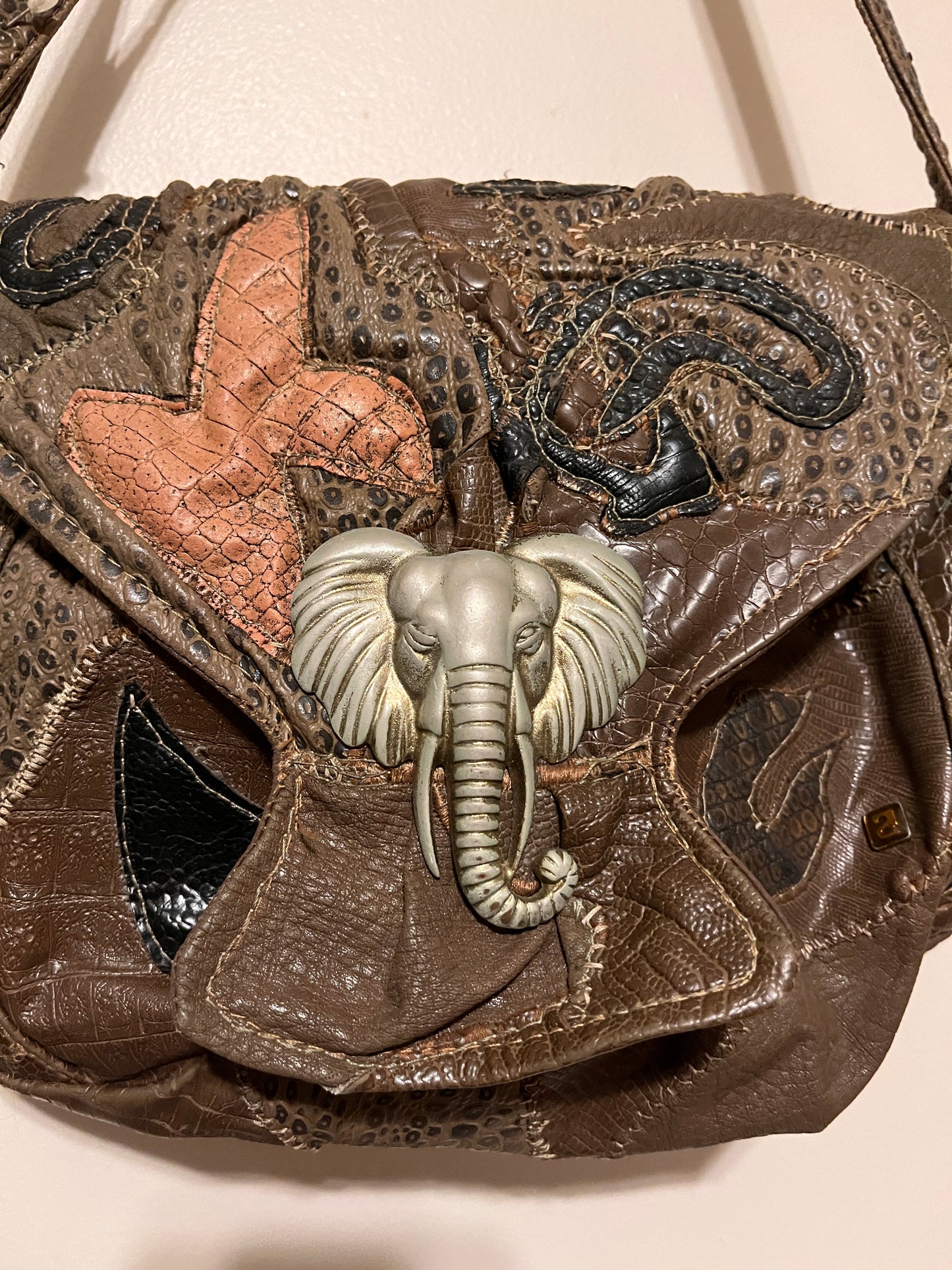 Vintage Elephant Nas Purse/ Handbag Authentic/ 100% Leather/ Minor Disclaimer-peeling