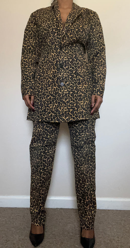 Vintage Fashion N +A Leopard Two Piece Suit Size Medium 1980s