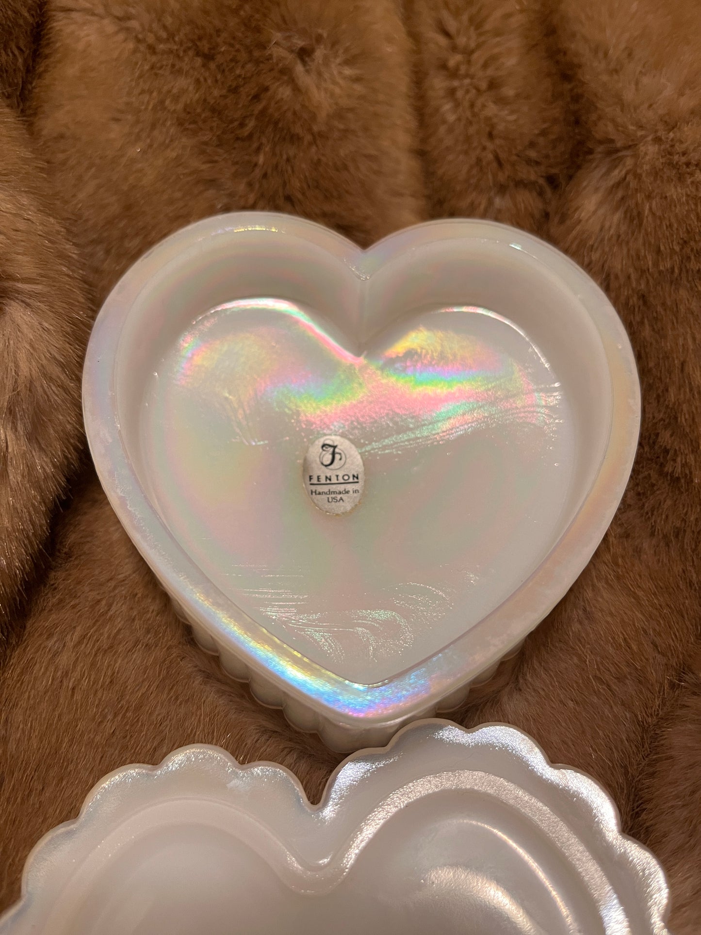 Vintage Fenton Iridescent Heart Shape Trinket Jewelry Box with Lid Dish 3D Roses