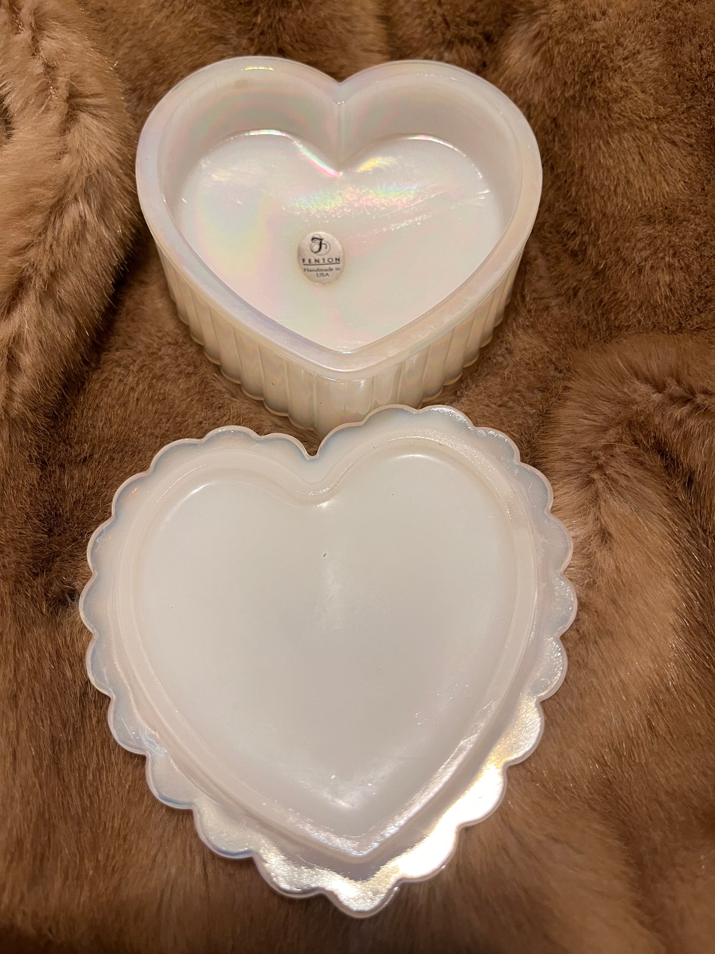 Vintage Fenton Iridescent Heart Shape Trinket Jewelry Box with Lid Dish 3D Roses