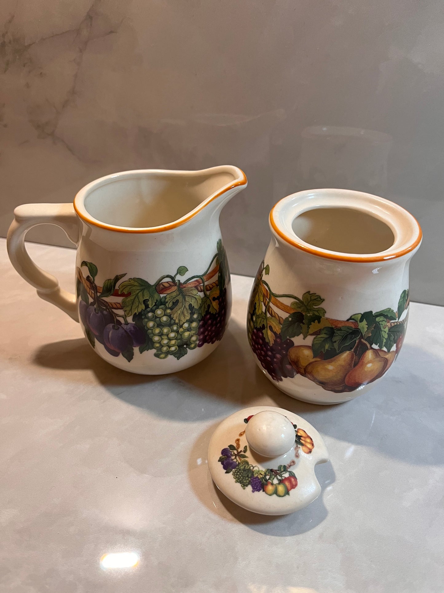 RARE FIND- VINTAGE, Kensington Garden Tea Collection Porcelain Enamel, Sugar Bowl & Creamer Set.